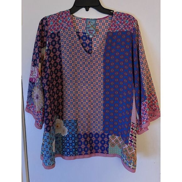 Johnny Was
Jade Mixed-Print V-Neck 3/4-Sleeve Silk Top Size S / NWOT - Picture 3 of 5